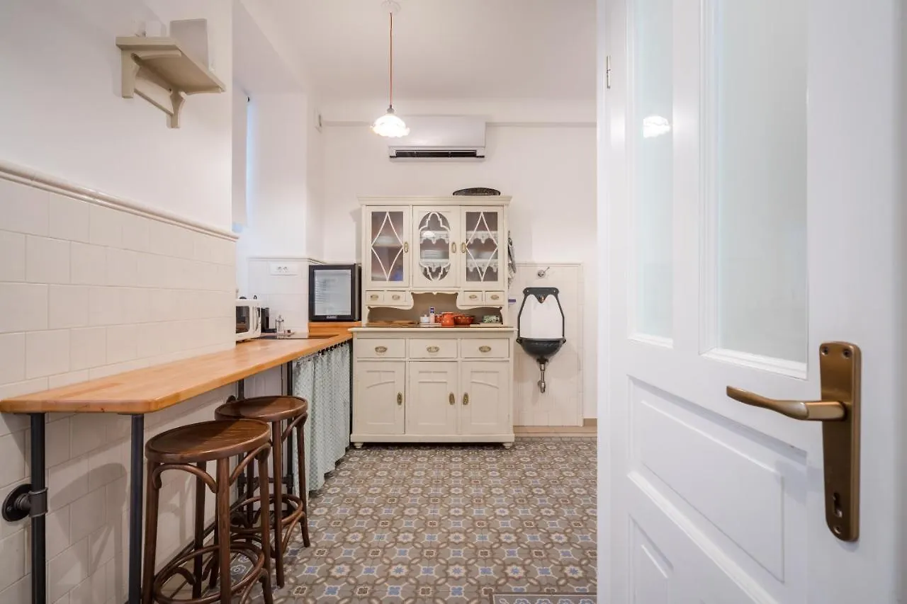 Bpr Kiraly Street Nest With A/C Apartment Budapest Hungary